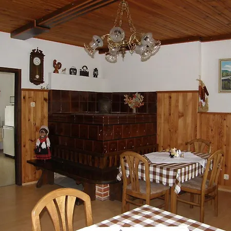 Nočitev z zajtrkom Resman