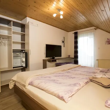 Bed & Breakfast Resman Bohinj