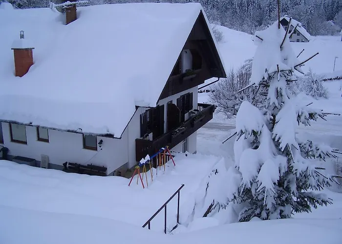 לינה וארוחת בוקר Resman 3*